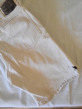 Wrangler Off White Stained Jean Shorts